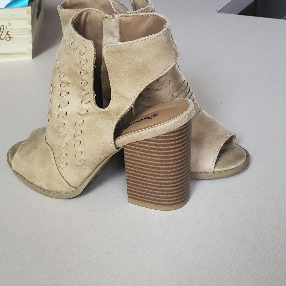 Qupid Beige/Tan Peep Toe Block Heels
